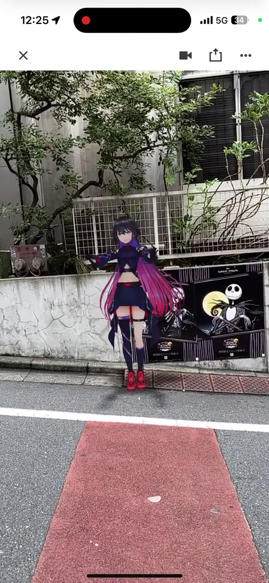 渋谷のイベントポスター前にV.W.Pメンバーが現れるAR画面